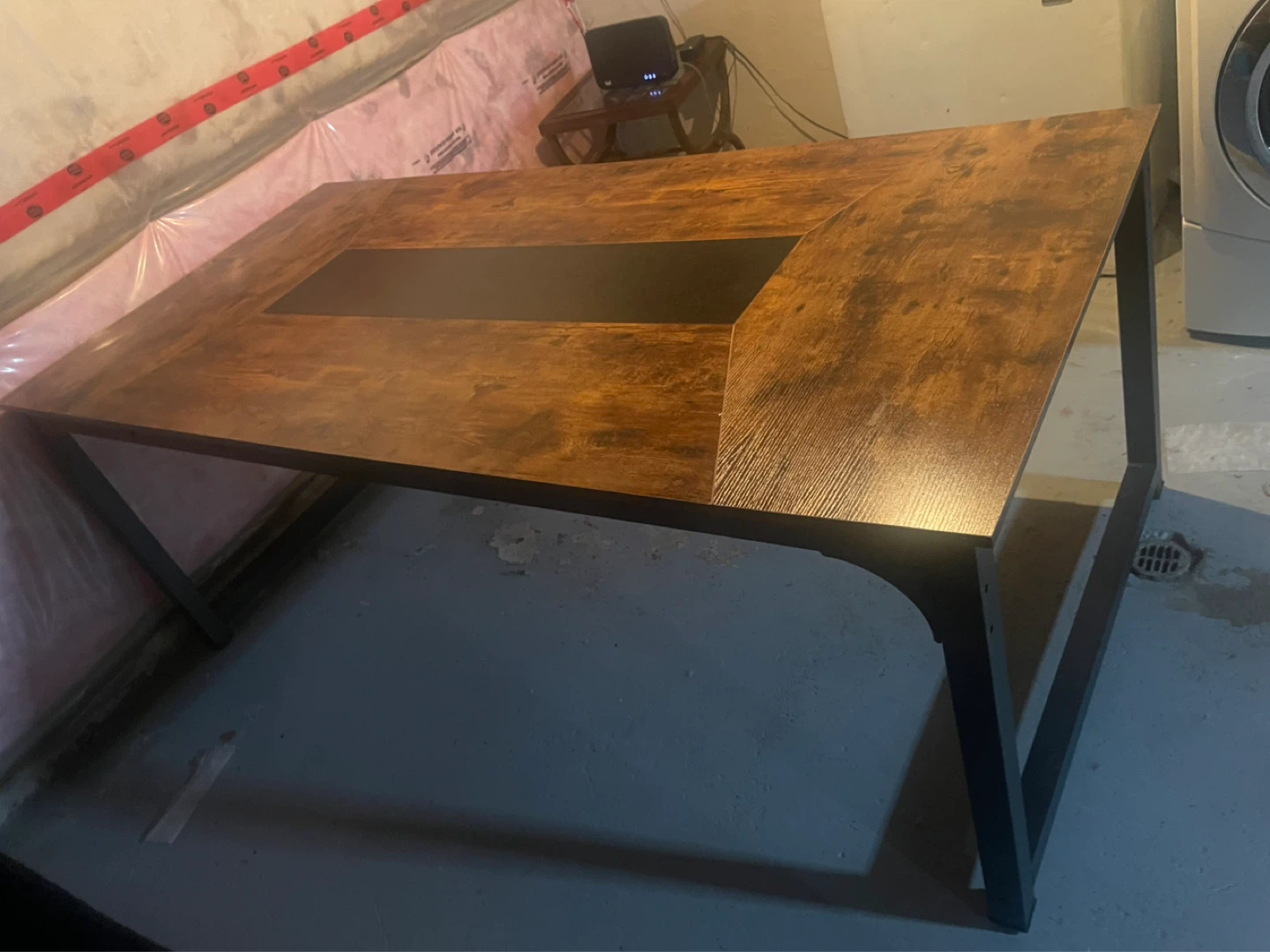 Desk/table - photo 2