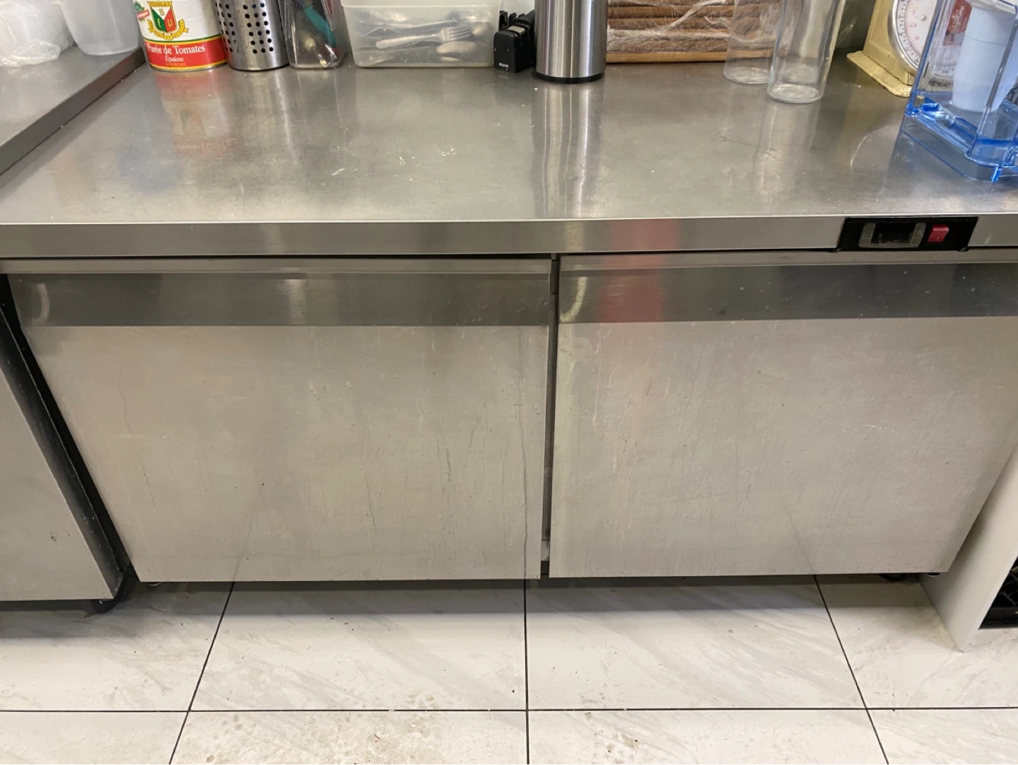 True brand commercial stainless steel refrigerator - photo 4