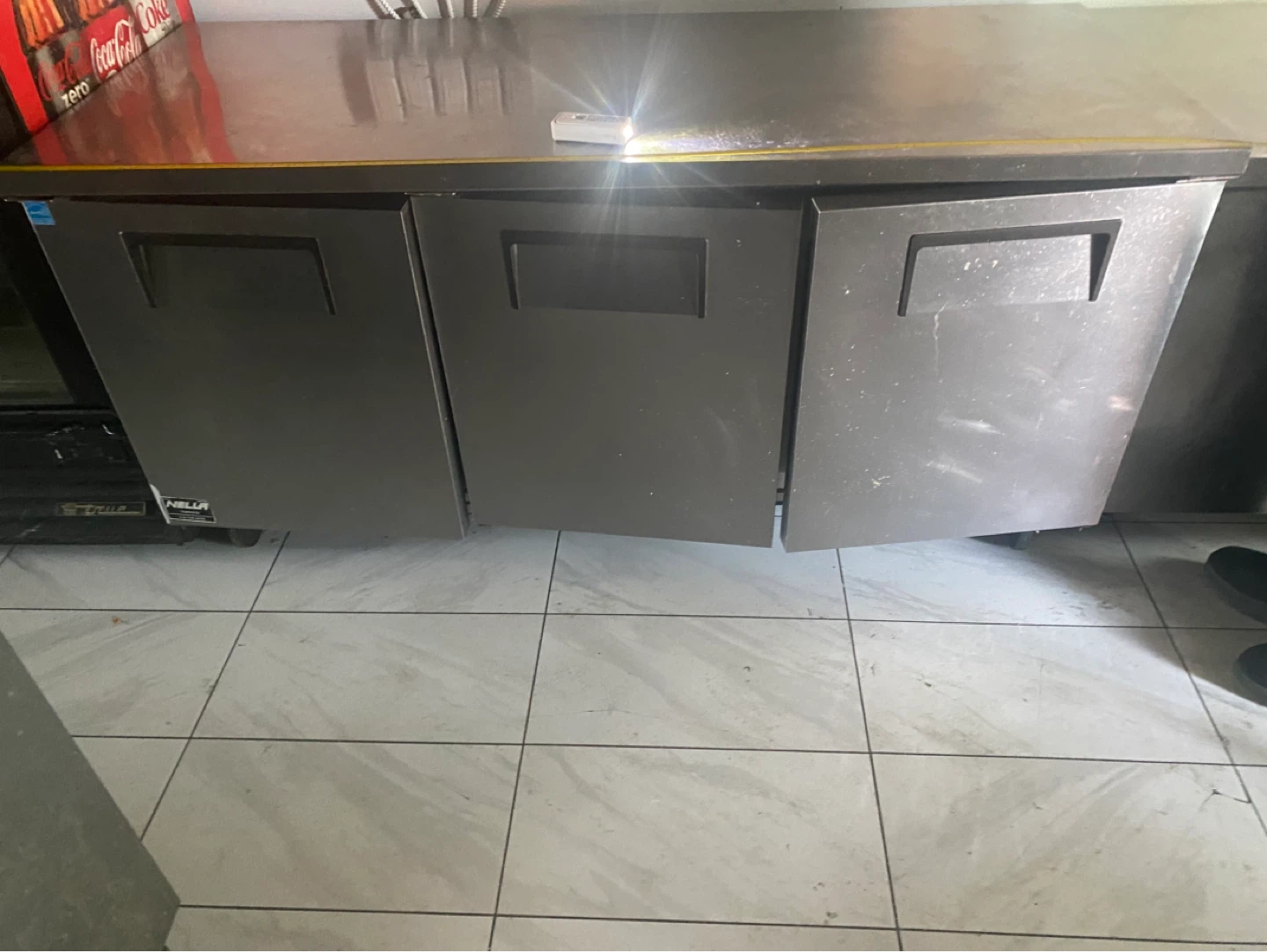 True brand commercial stainless steel refrigerator - photo 3