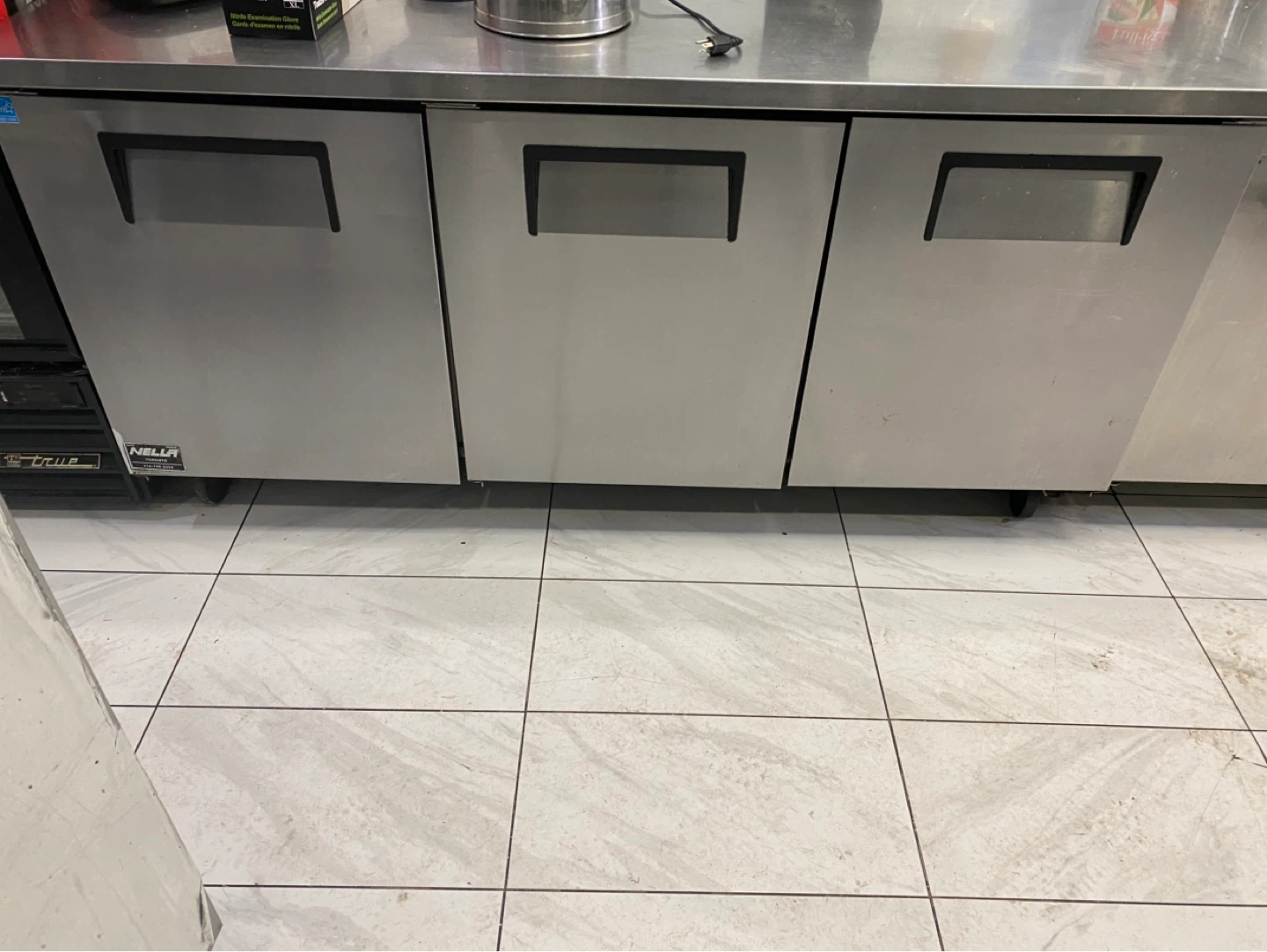 True brand commercial stainless steel refrigerator - photo 5