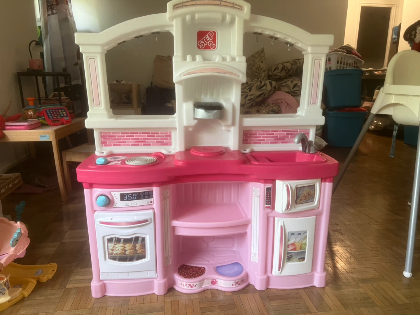 PINK STEP 2 KITCHEN