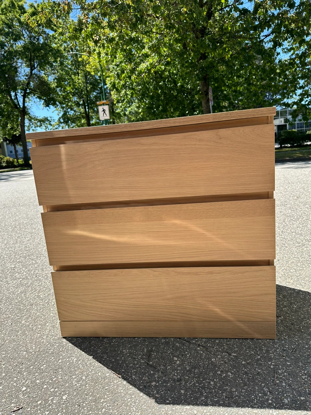 Ikea 3 drawers dresser *FREE Delivery