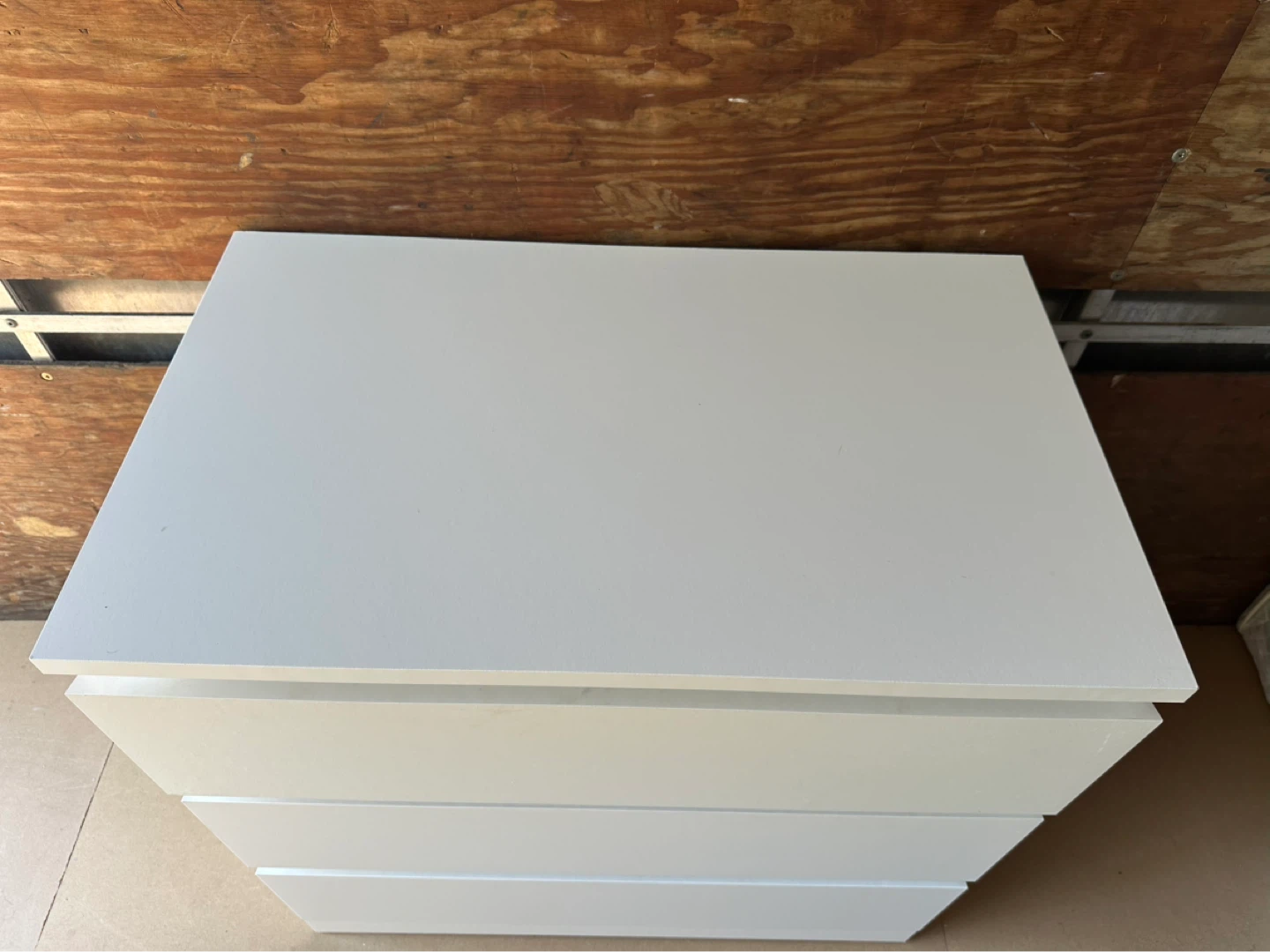 Clean ikea 3 drawers dresser *Free delivery - photo 2