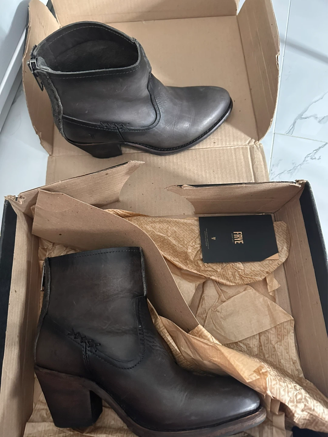 Frye Women's Boots Size 9.5 - photo 3