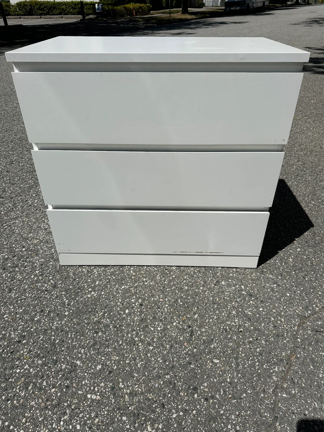 Ikea dresser *Delivery Free