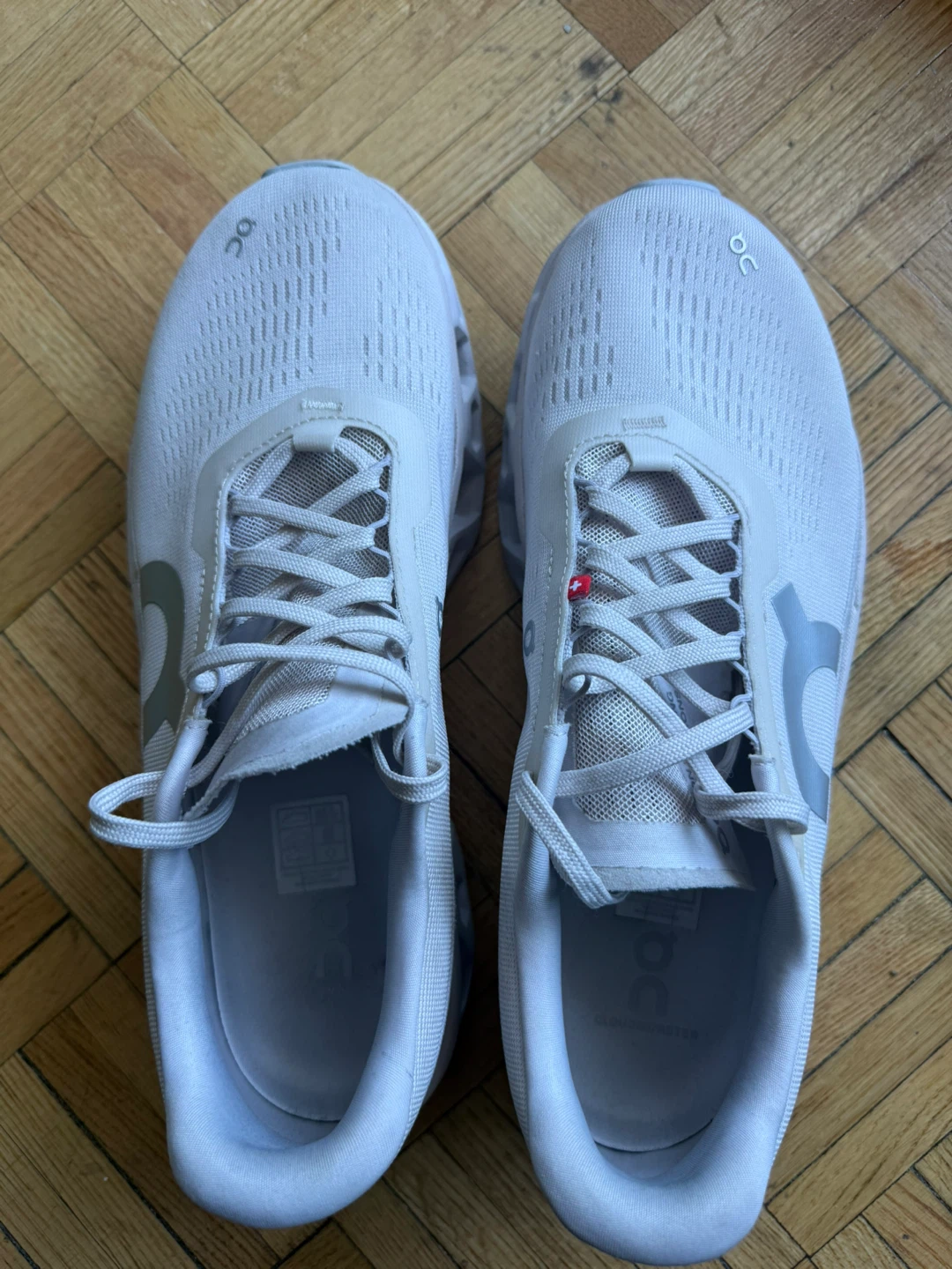Running shoes - photo 4