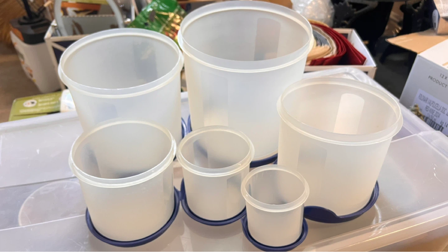 Set of 5 Plastic Food Storage Containers