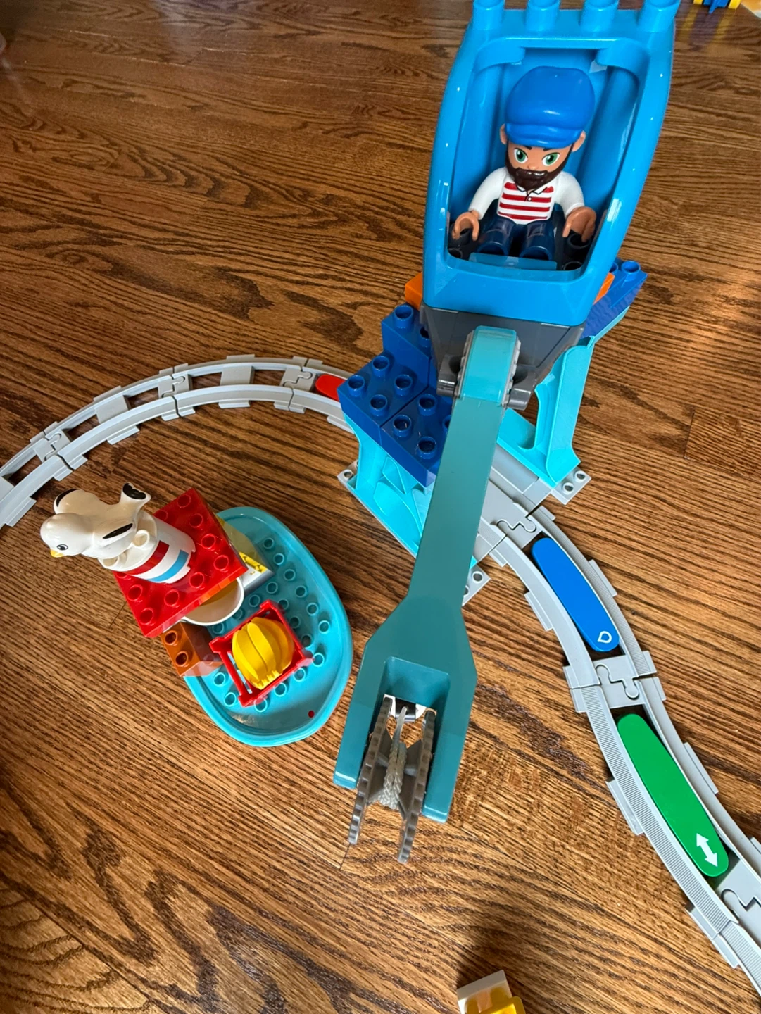 LEGO DUPLO Cargo Train Set 10875 - photo 2