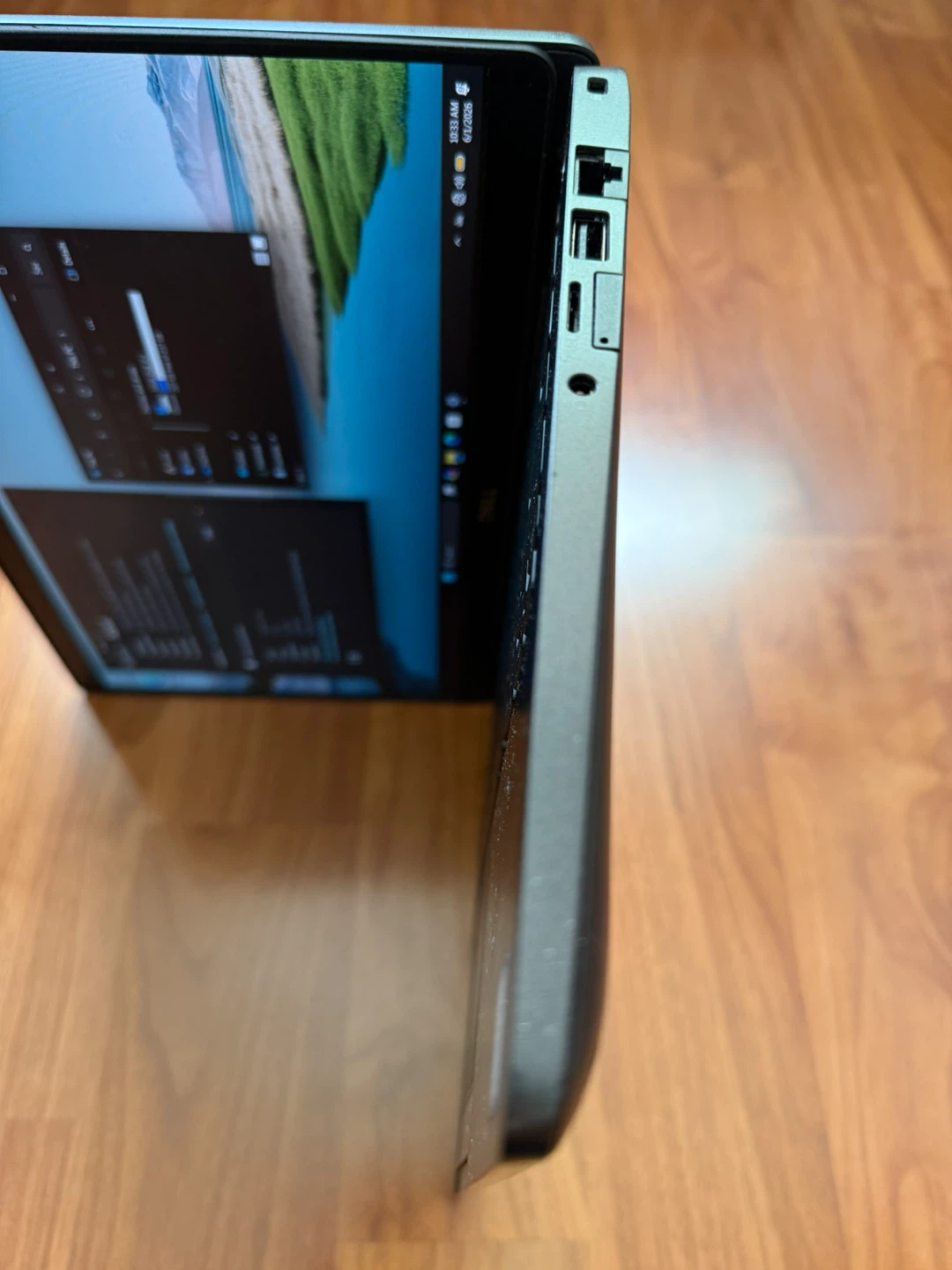 Dell 5300 laptop - photo 2