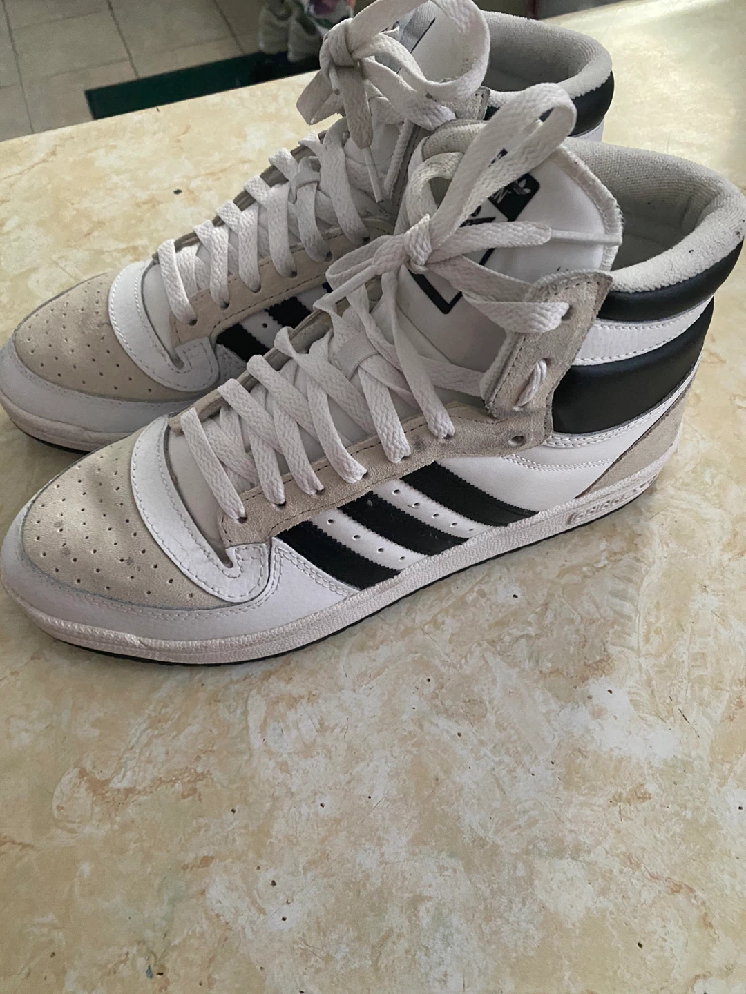 Adidas Top Ten Hi Sneakers size 9