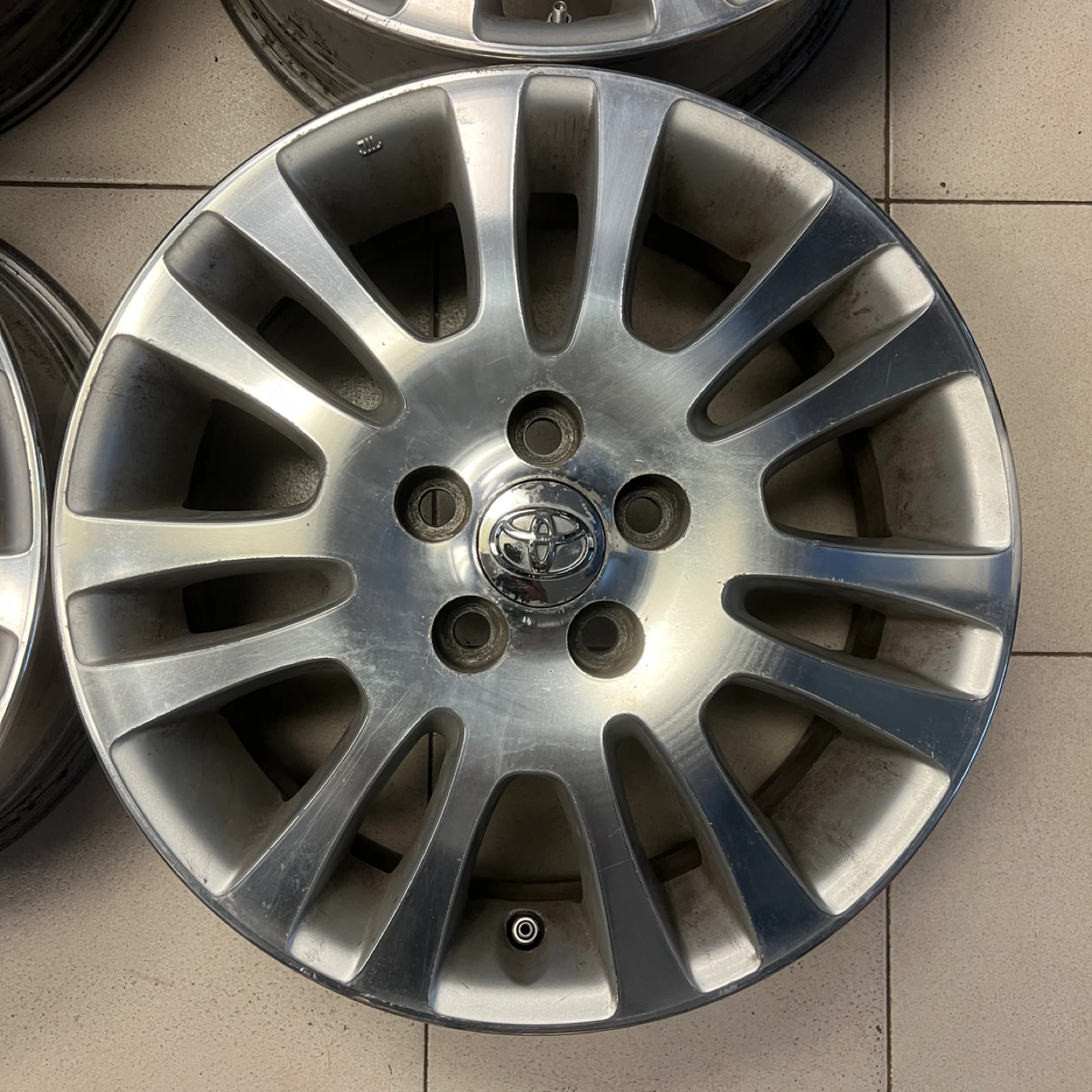 17” OEM Toyota alloy wheels 5x114.3 60.1 - photo 4