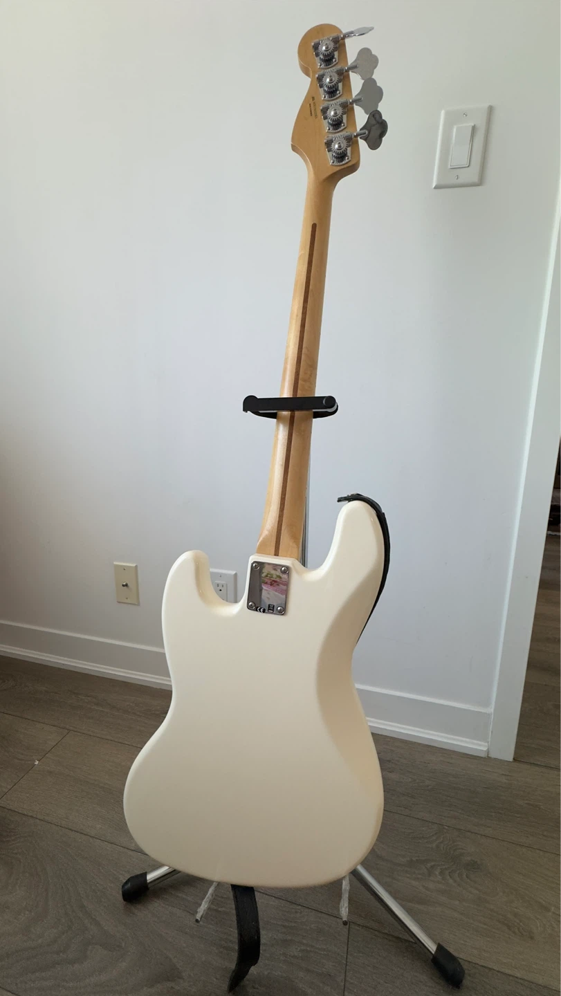 Fender Jazz Bass Electric Guitar - photo 3