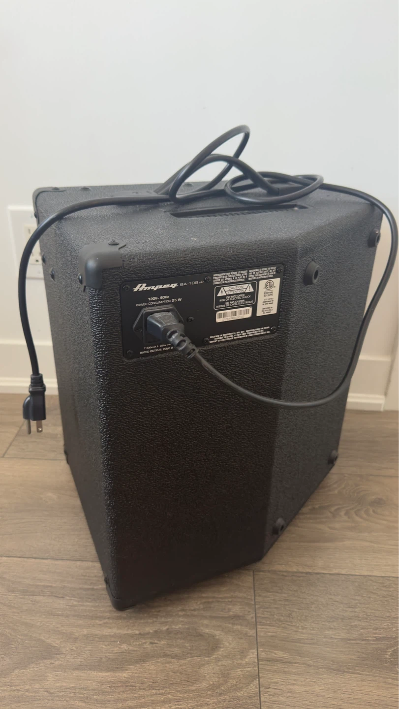 Ampeg BA-108 Bass Combo Amplifier - photo 4