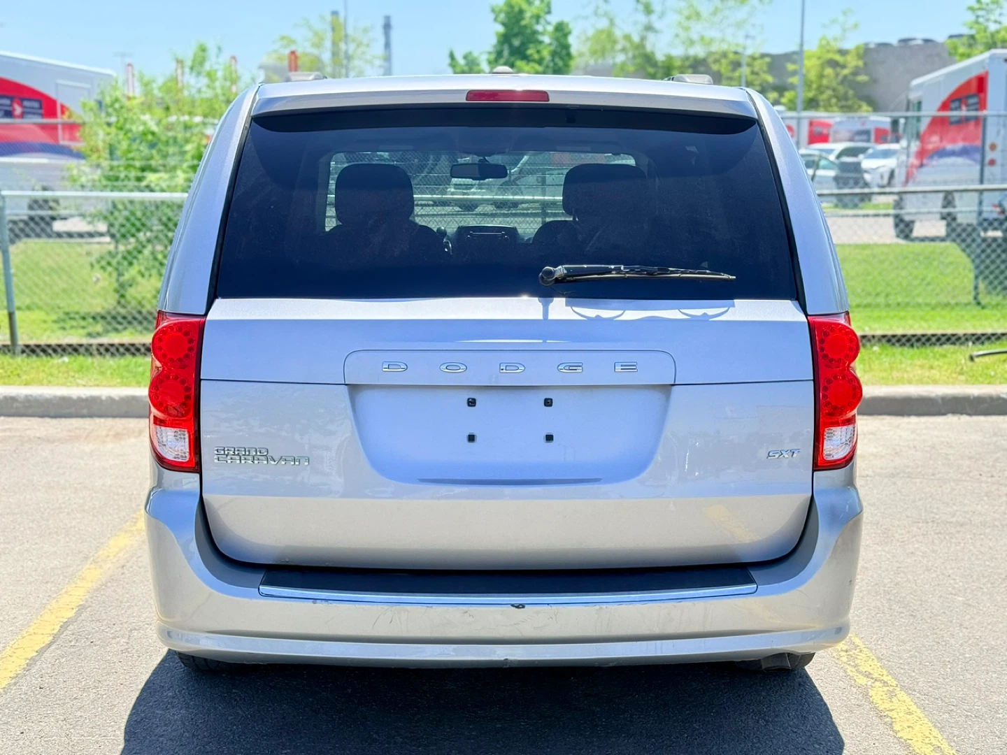2017 Dodge Caravan SXT - photo 5