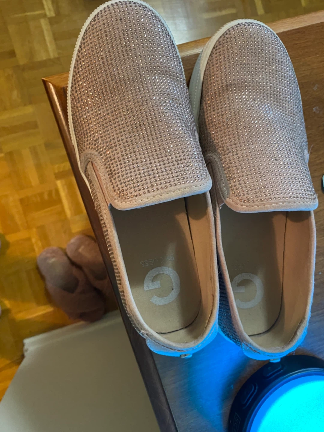 Women's GUESS Slip-On Sneakers - photo 2