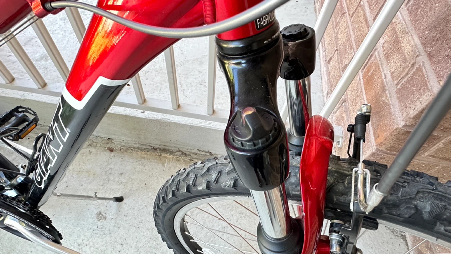 26” Giant Boulder SE Kids Mountain Bike - photo 5