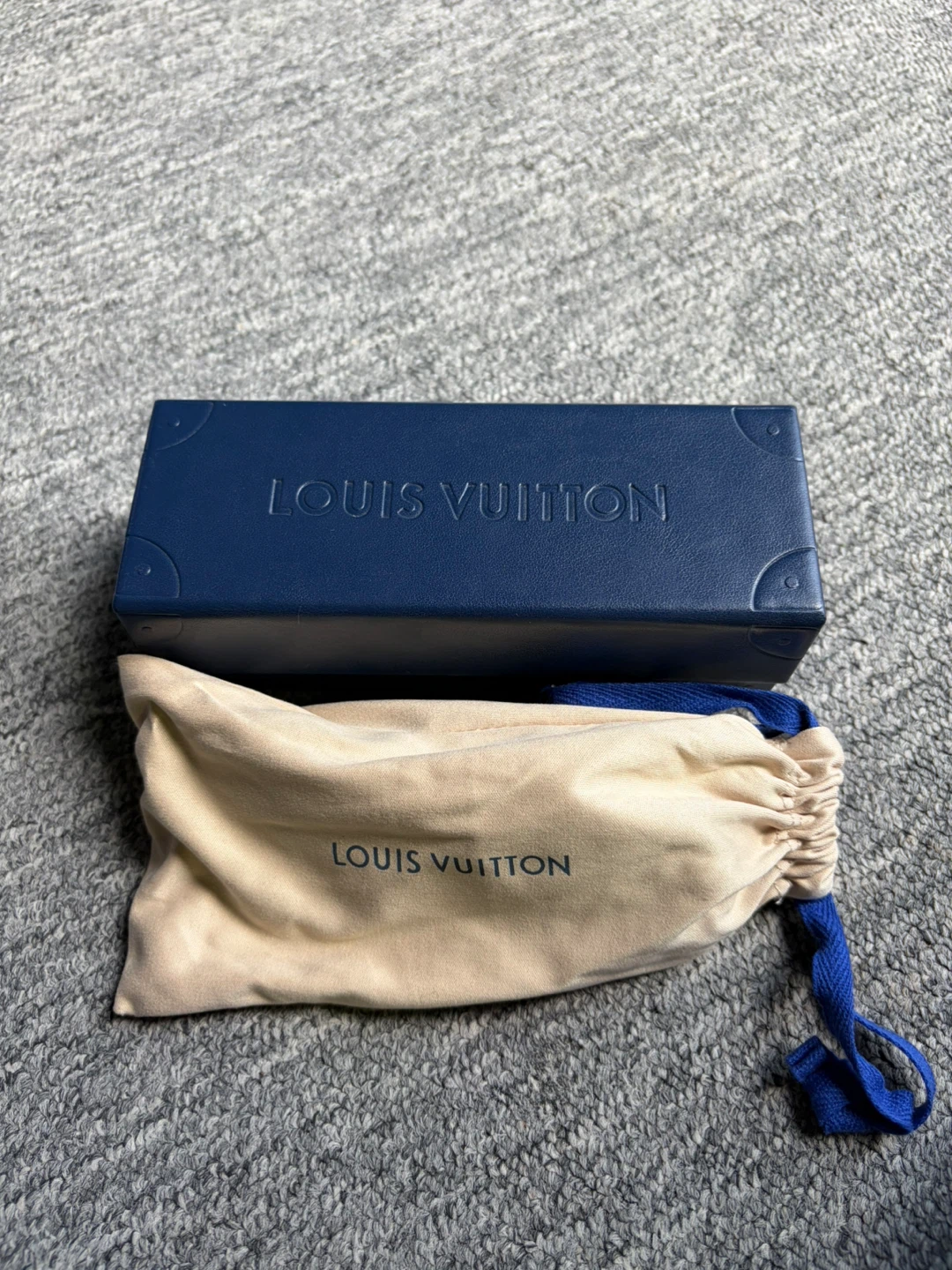 Louis Vuitton Attitude Sunglasses with original case and sleeve - photo 3