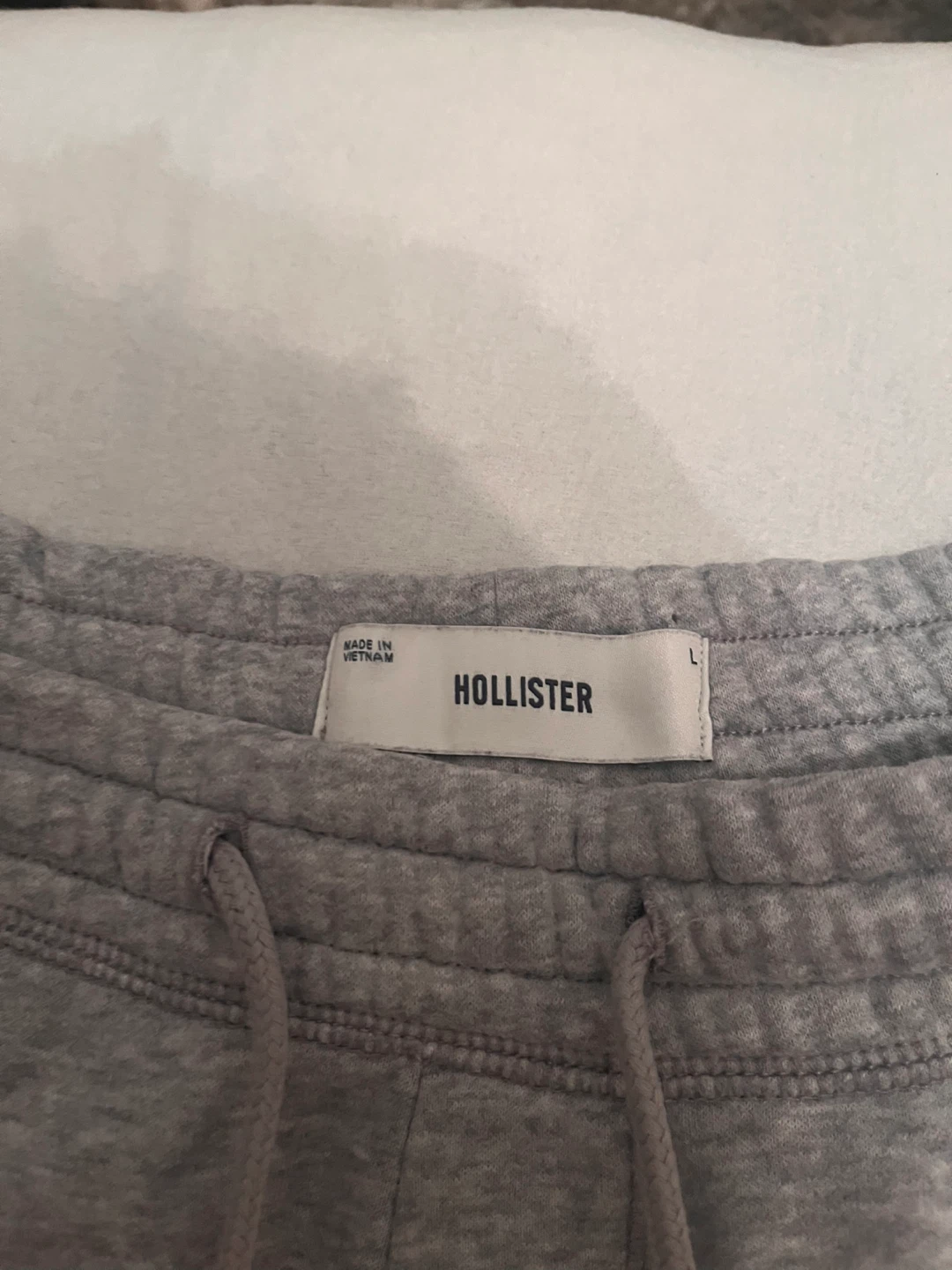 Hollister Grey Sweatpants - Size L - photo 4