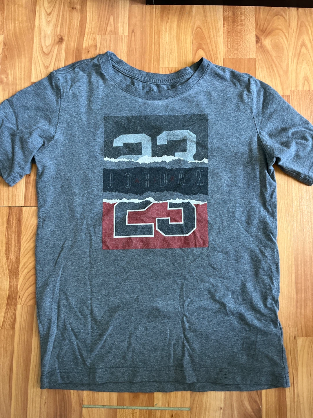 T-Shirts & Shorts (Kids XL - Adult S) - photo 2