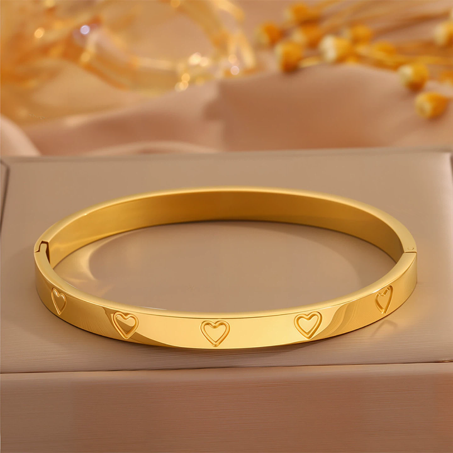 18K Gold Plated Heart Bangle - photo 2