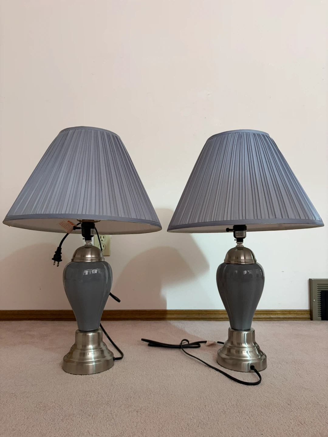 Pair of Grey Table Lamps with Pleated Shades - photo 4