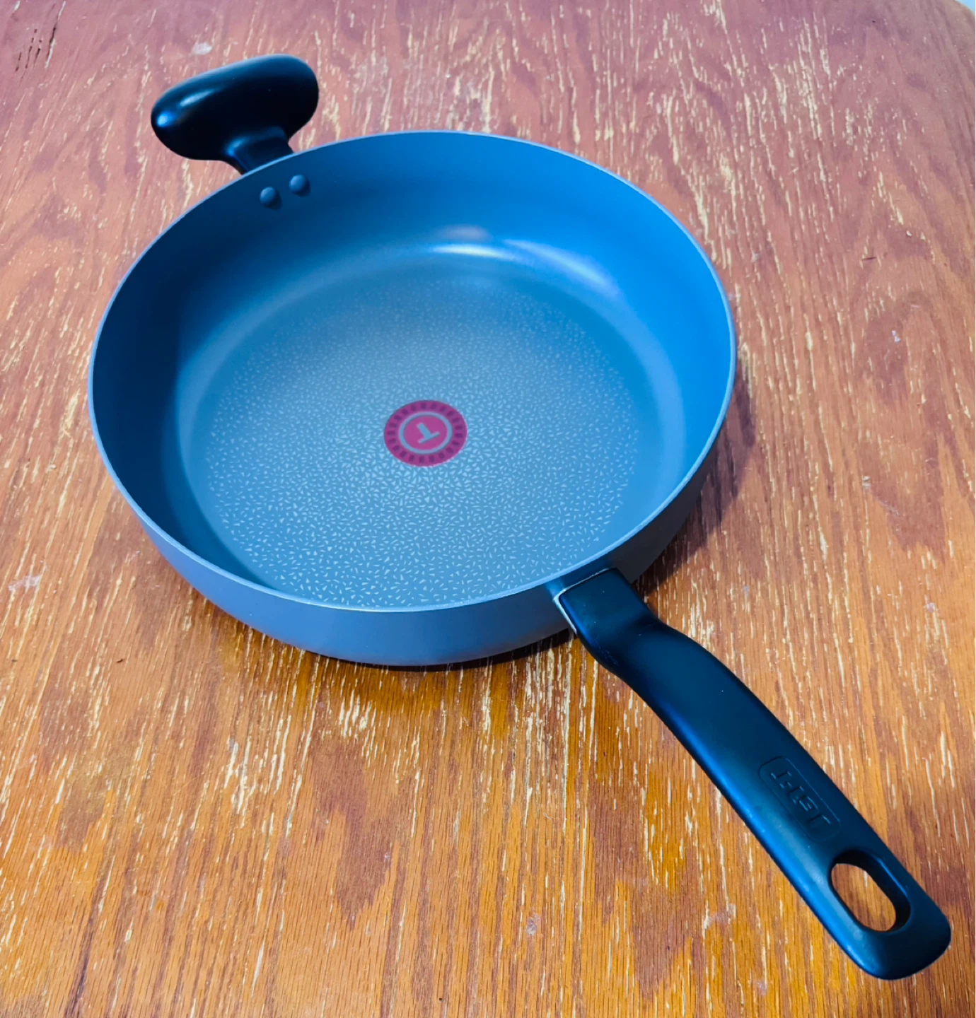 T-Fal Non-Stick Fry Pan with Lid
