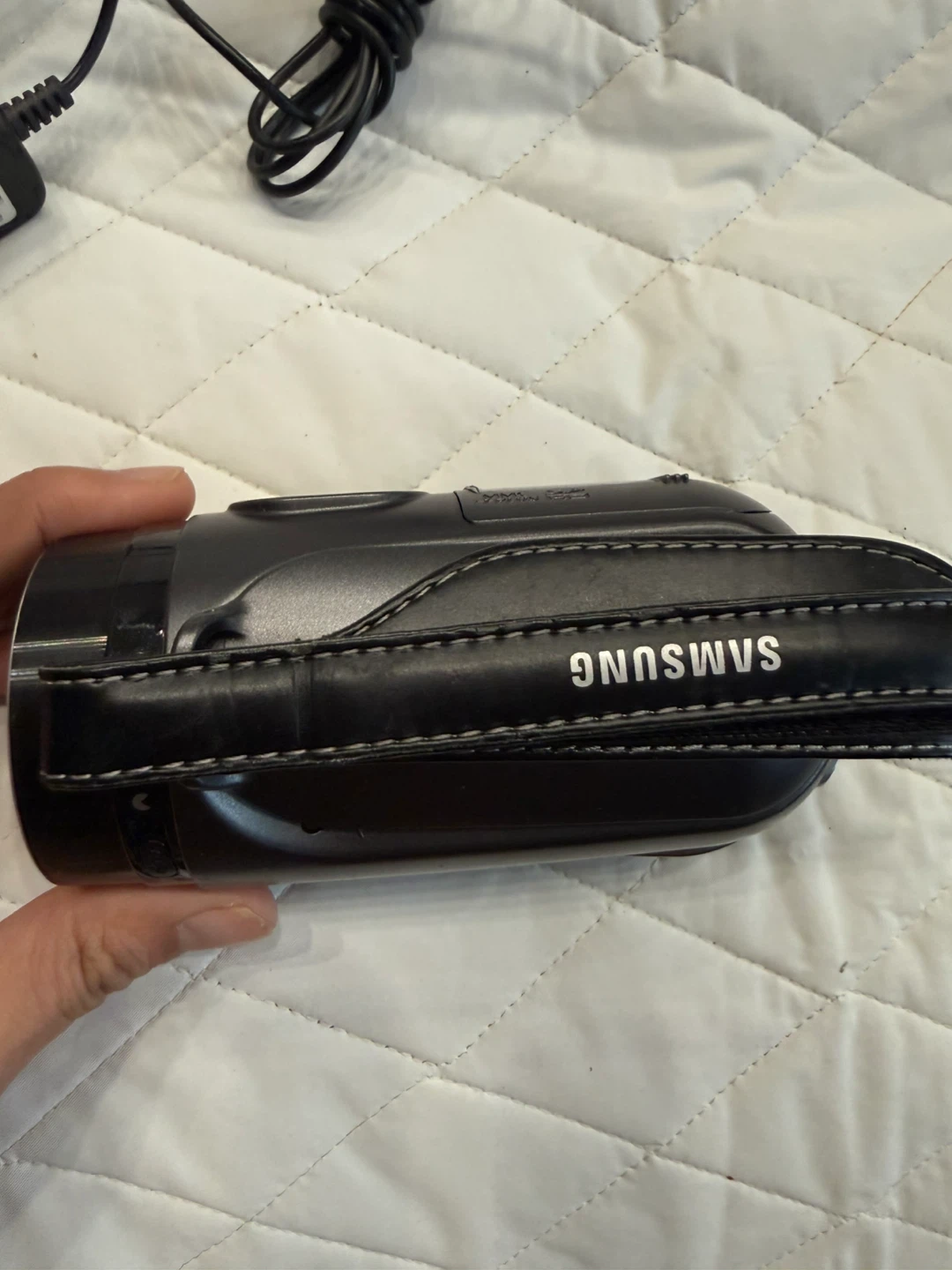 Samsung Camcorder with 42x Intelli-Zoom - photo 3