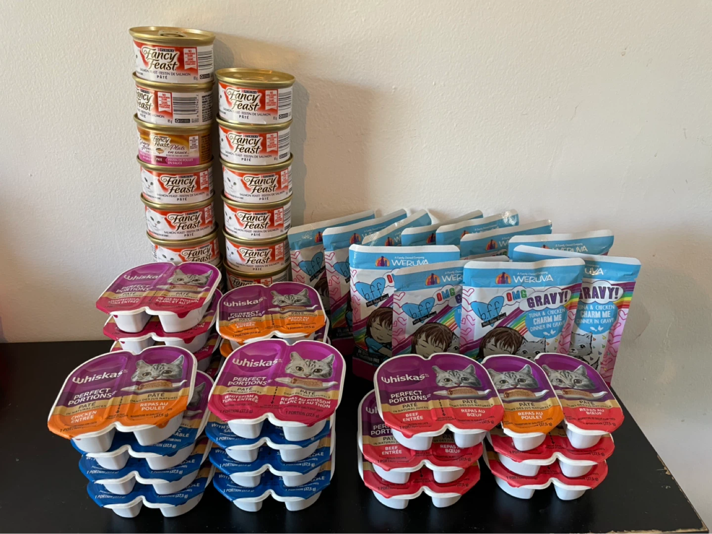 Huge Wet Cat Food Lot