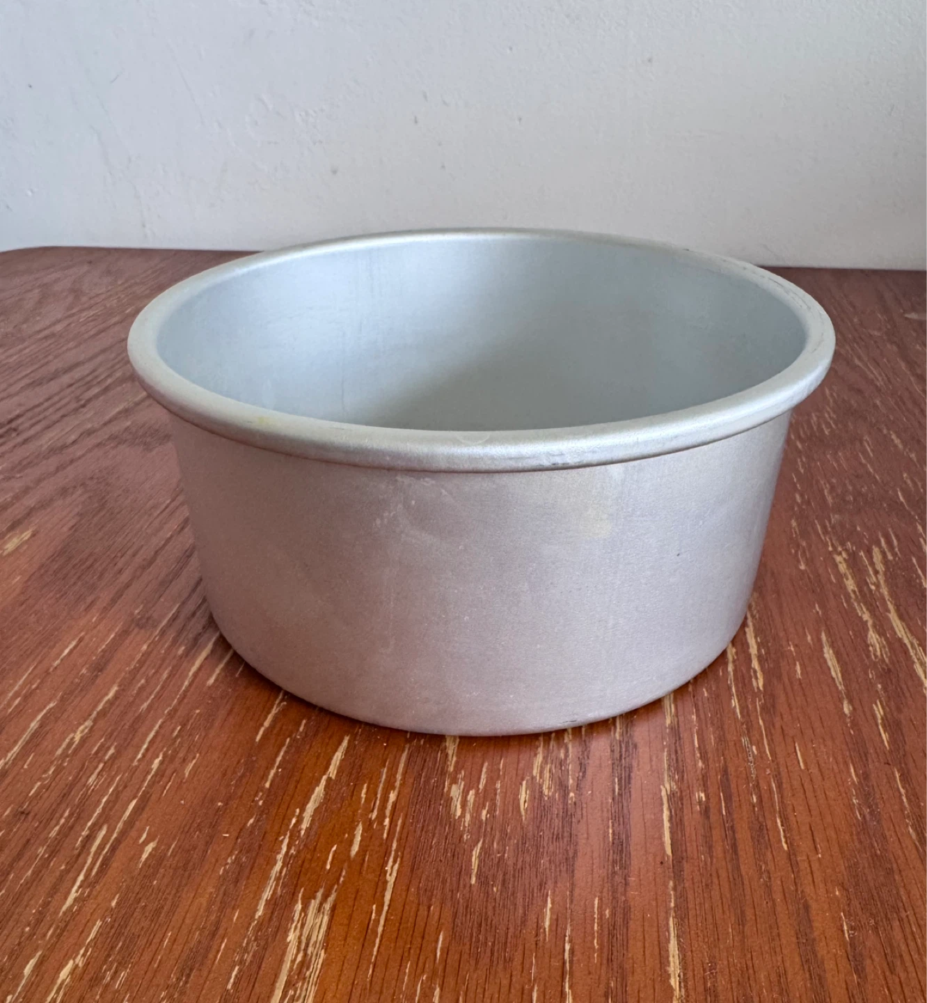 Round Aluminum Cake Pan