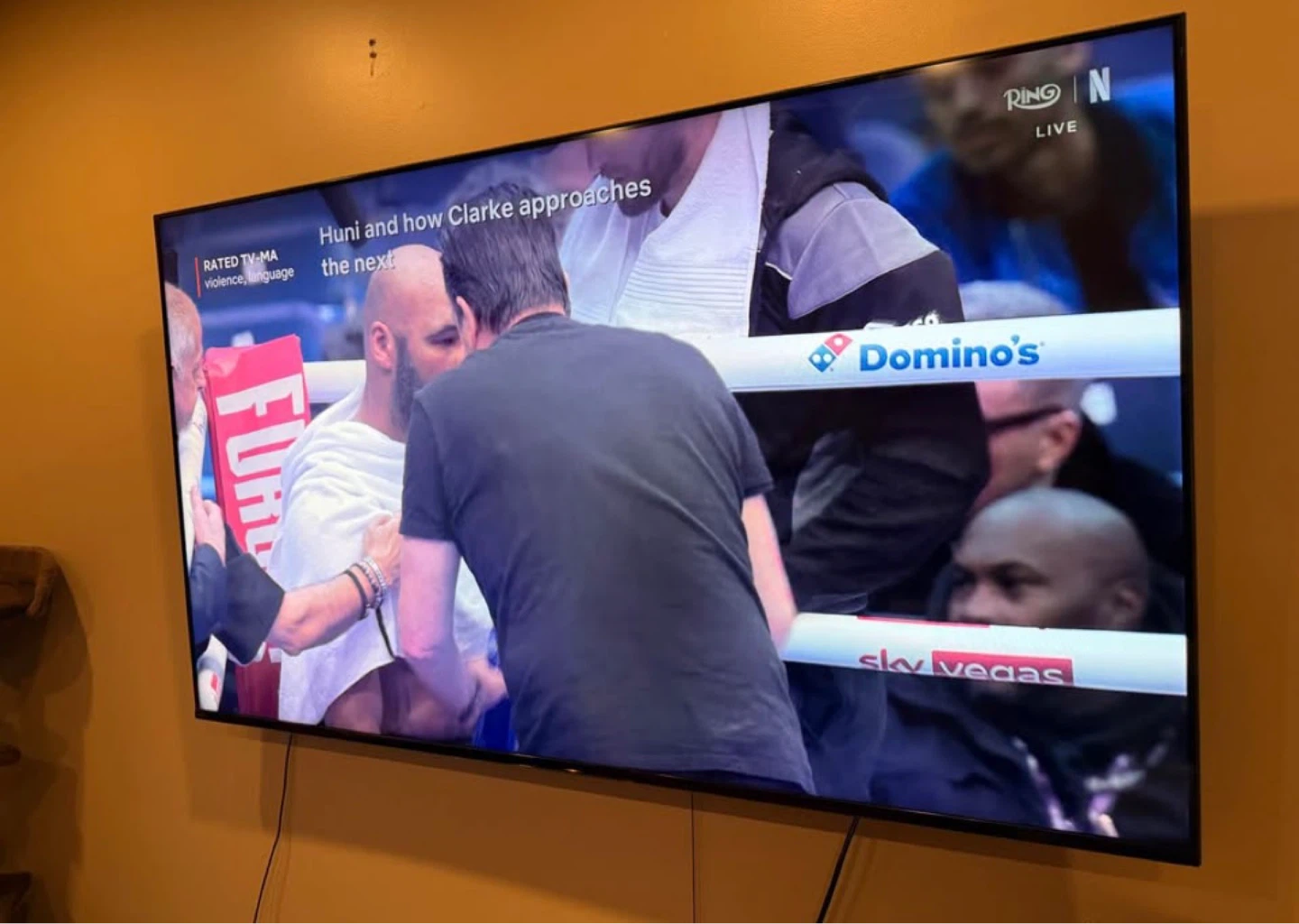 65 inch Sony TV SONY XR-65X90K with wall mount