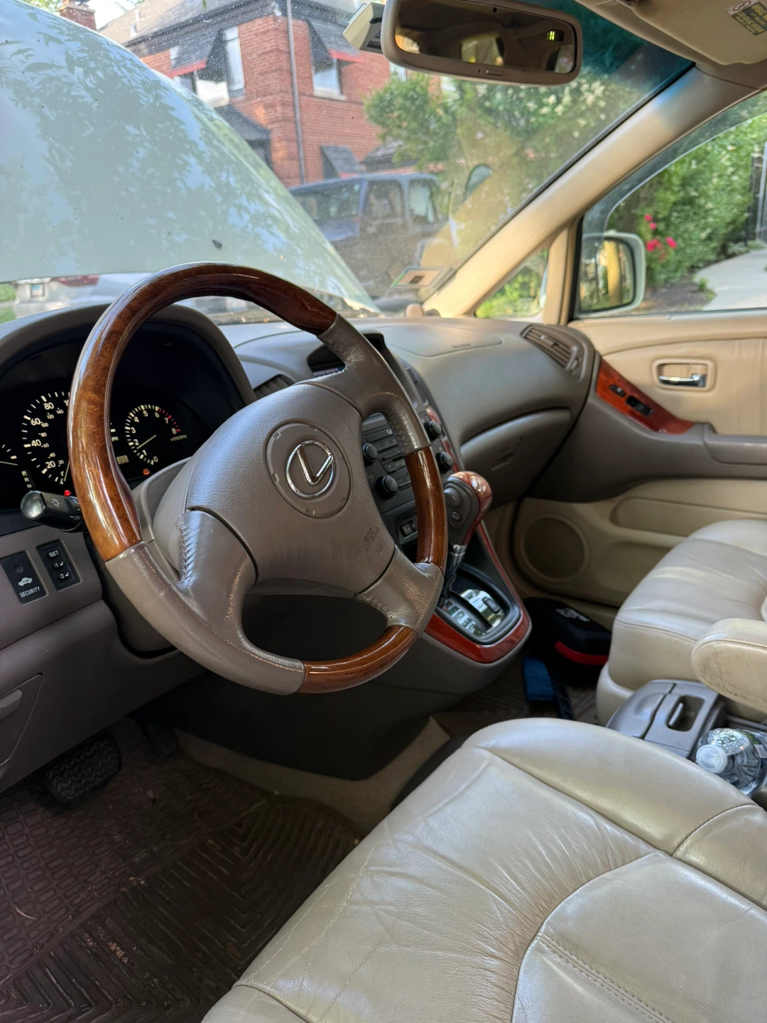 2001 Lexus RX 300 White SUV - photo 4