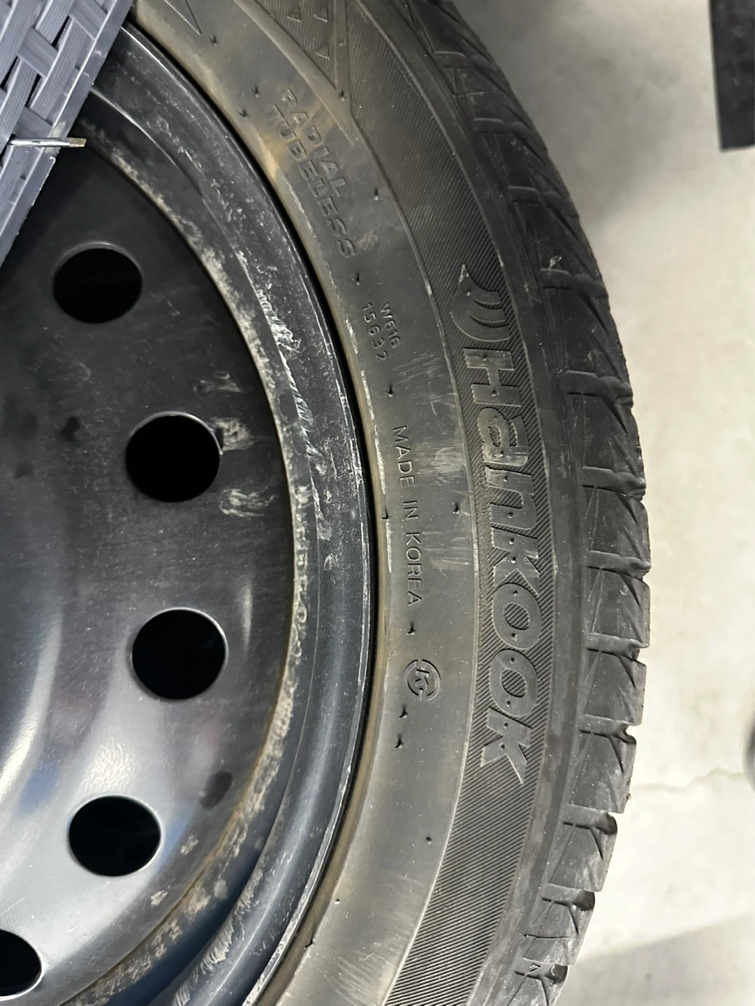 Hankook Winter Tires (Set of 4) with steel rim - photo 3