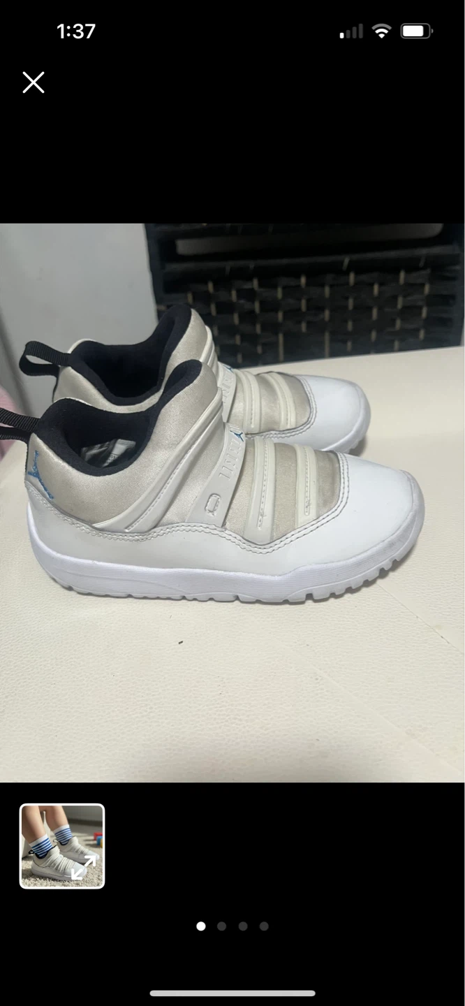Jordan Crib Shoes child size 11 - photo 2