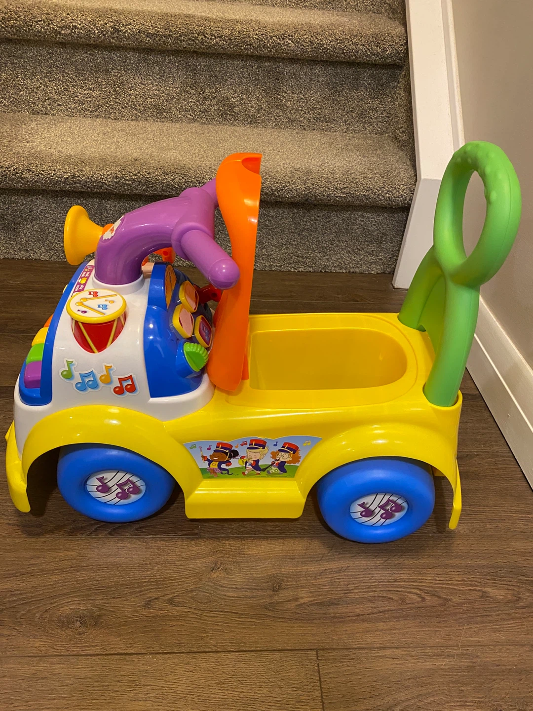 Fisher-Price Little People Ride-On Musical Parade Toy Car - photo 4