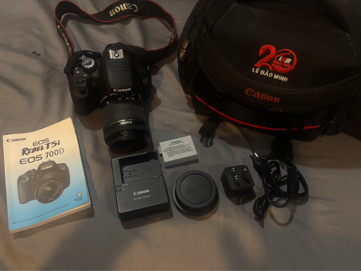 CAMERA CANON 700D-T5i WITH EF-S 18-55mm f/3.5-5.6