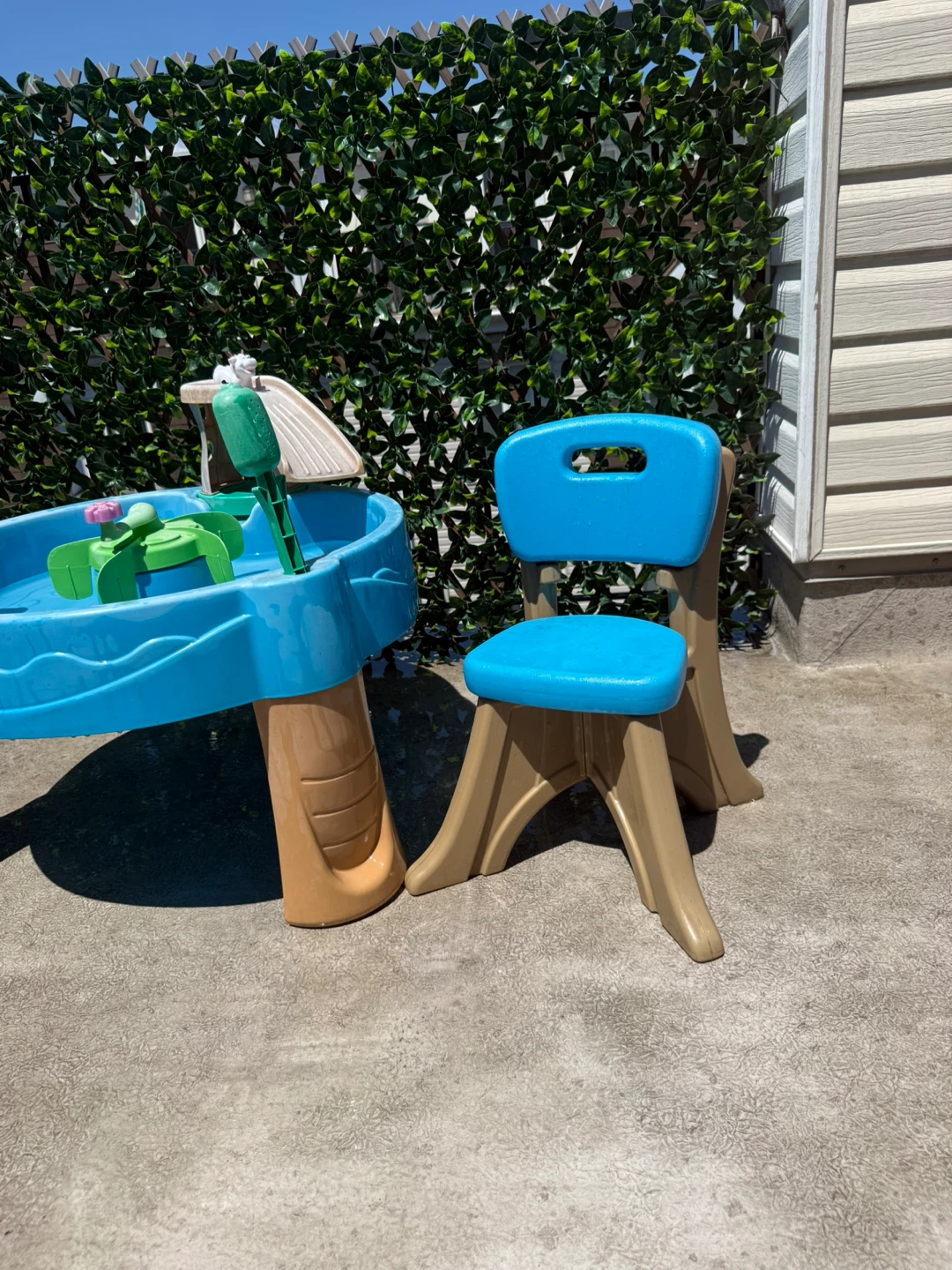 Water table + chair - photo 4