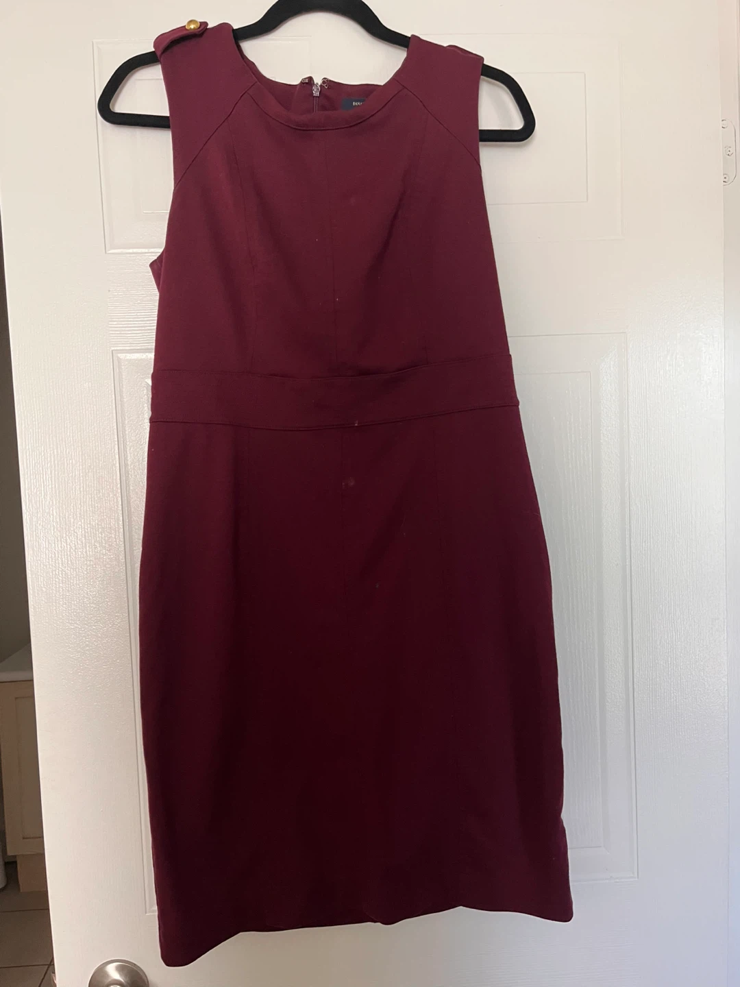 Banana Republic Burgundy Sheath Dress - Size 8