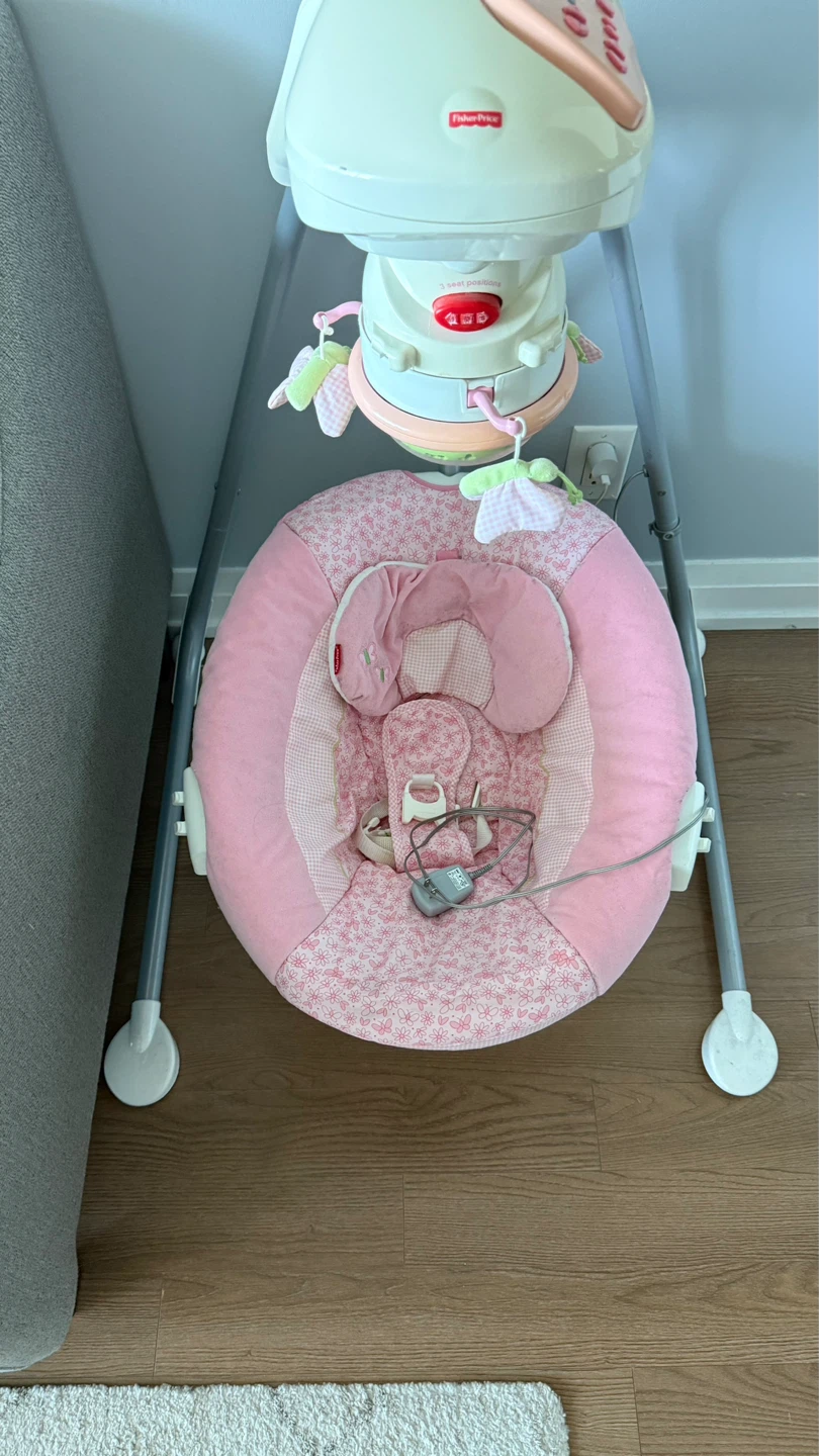 Fisher-Price Starlight Papasan Baby Swing – Excellent Condition - photo 2