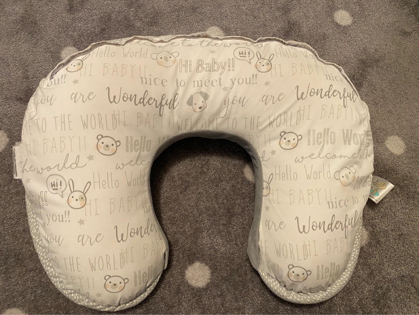 Boppy Luxe Nursing Pillow - photo 2