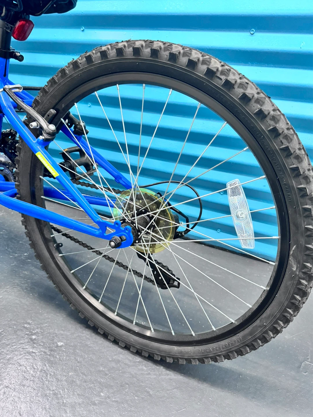 Nishiki Boys' 24" Mountain Bike - photo 2