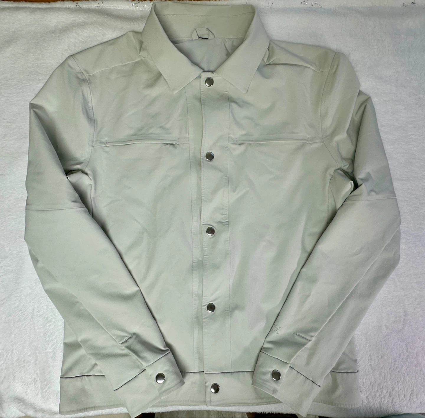 Lululemon Men's City Excursion Jacket (M) - Cream/Off-White