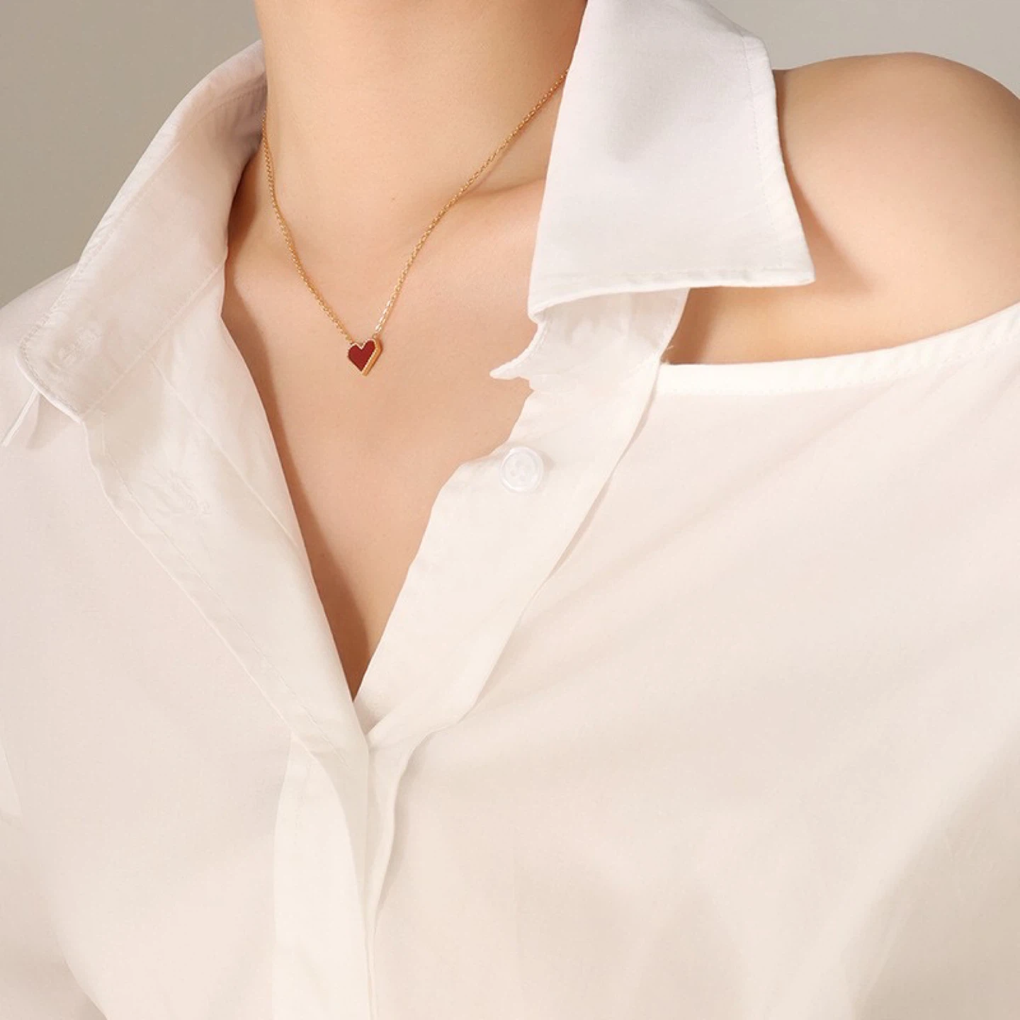 Heart Pendant Necklace (18K Gold Plated)