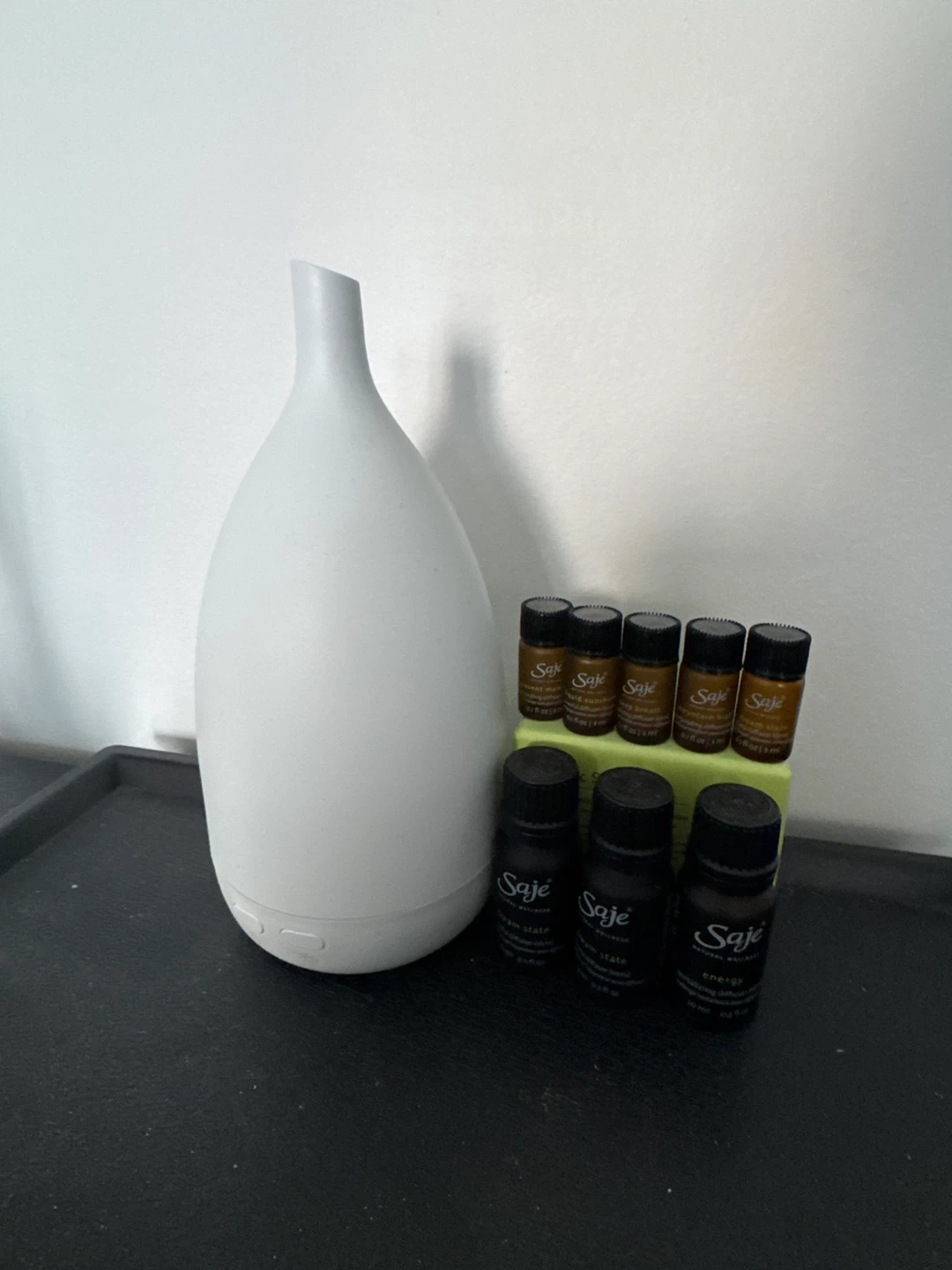 Saje diffusr with essential oils