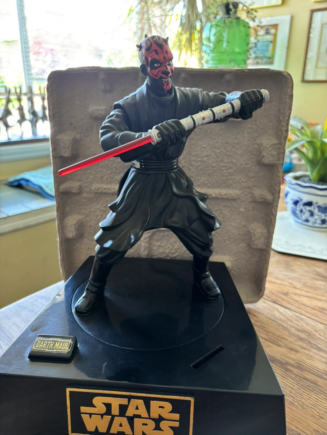 1999 Star Wars Darth Maul Figure - photo 2