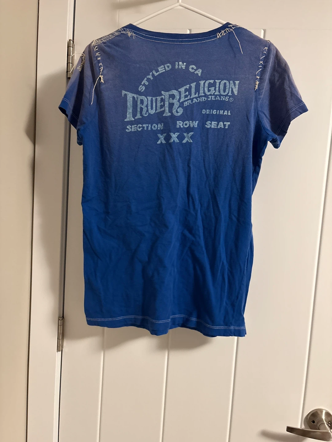 Women’s Large True Religion Blue V-Neck T-Shirt - photo 2