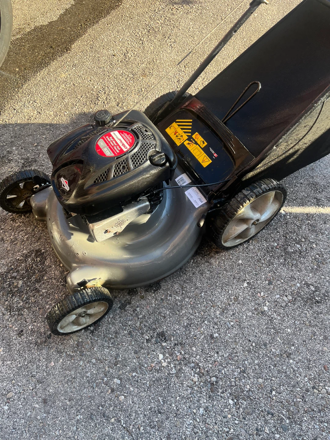 Briggs & Stratton MTD Pro Lawnmower