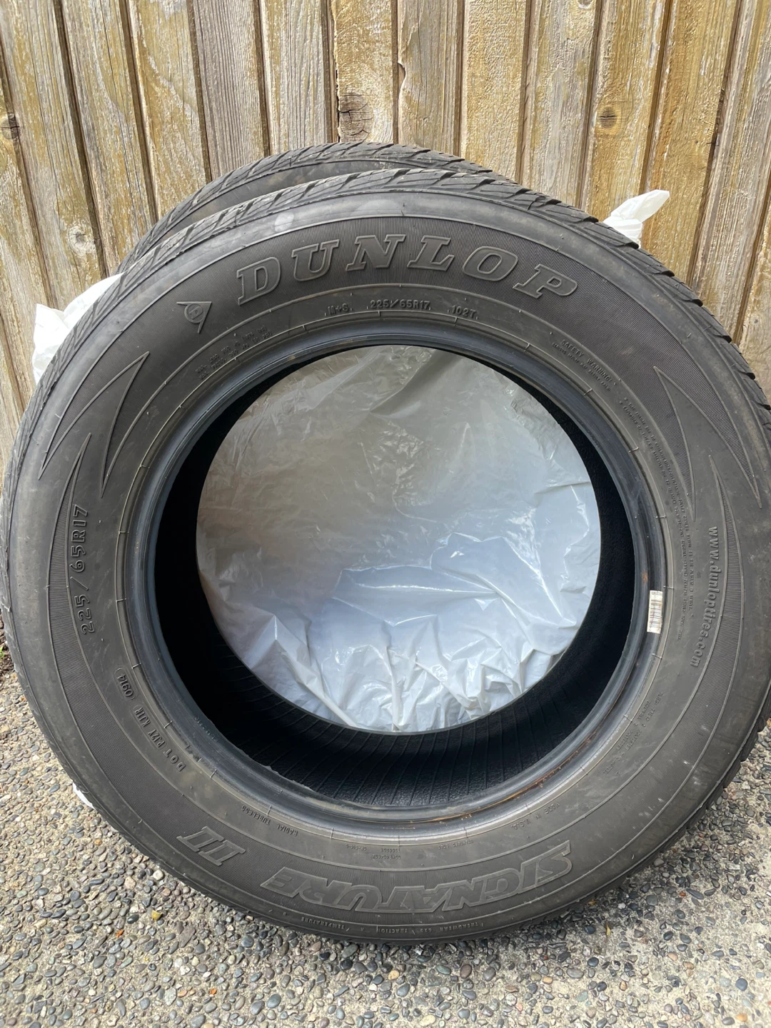 Dunlop Signature II Tires (225/65R17)