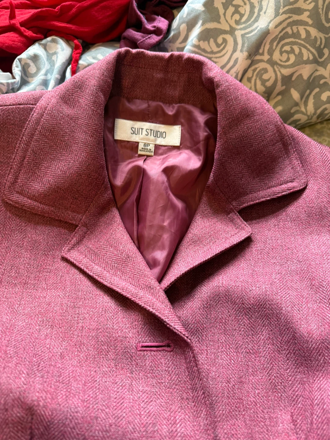 Suit Studio Women's Pink Tweed Skirt Suit Size 8P