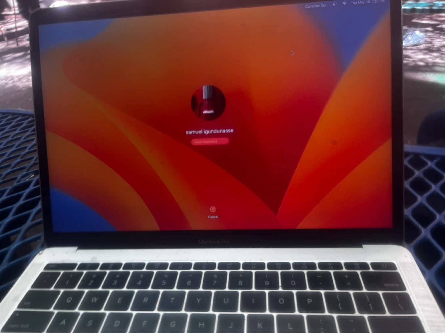Apple MacBook Pro Laptop - photo 3
