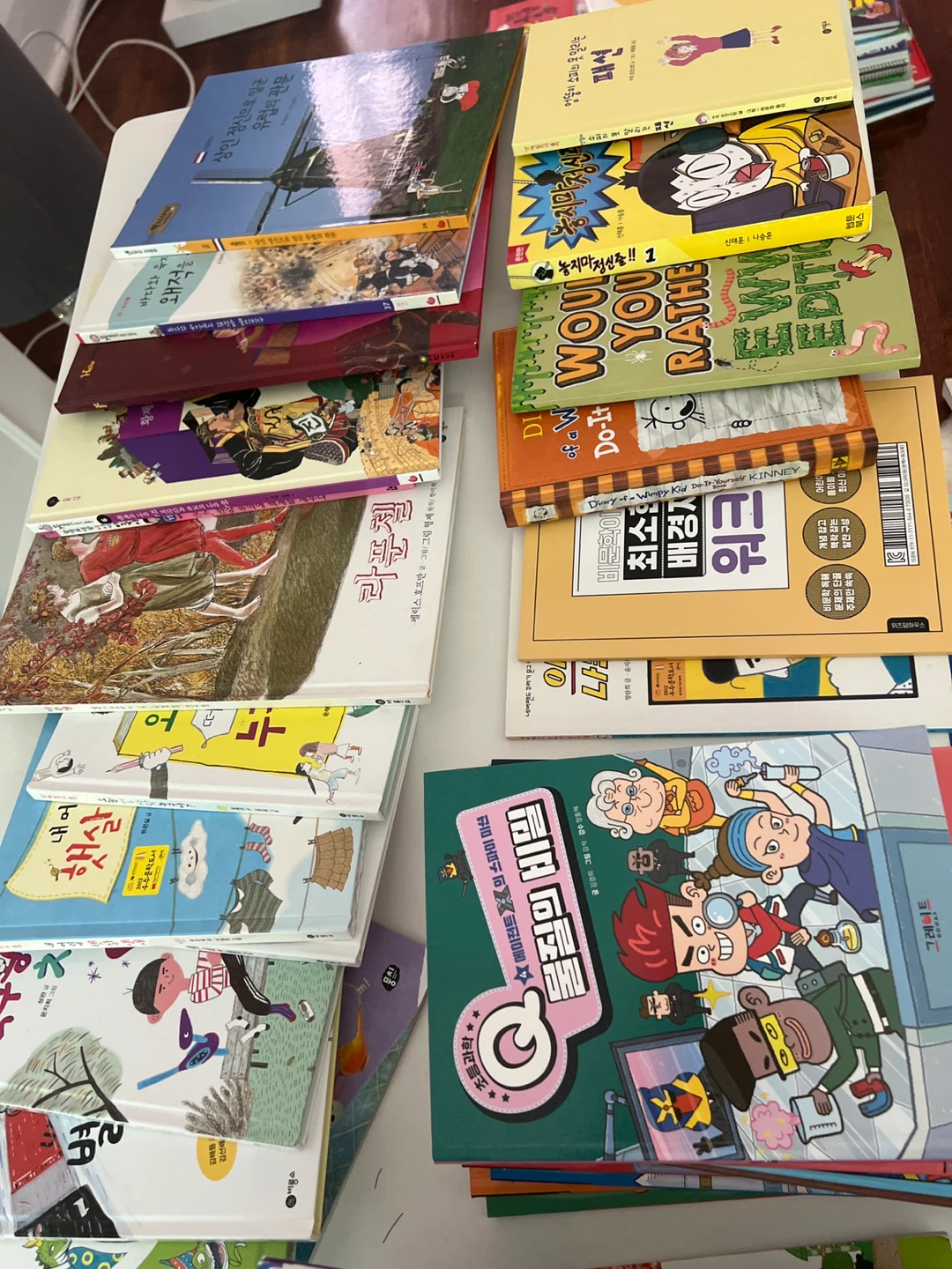 Kids Korean Books – Over 100 Books Moving Sale) - photo 3